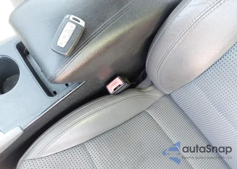 2011 Hyundai Sonata Se z USA, uszkodzony, nr VIN 5NPEC4AC0BH053882